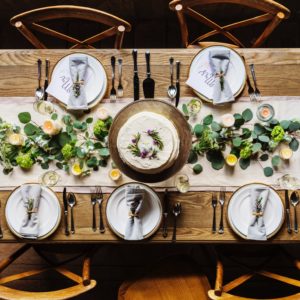 結婚のお食事会のテーブル